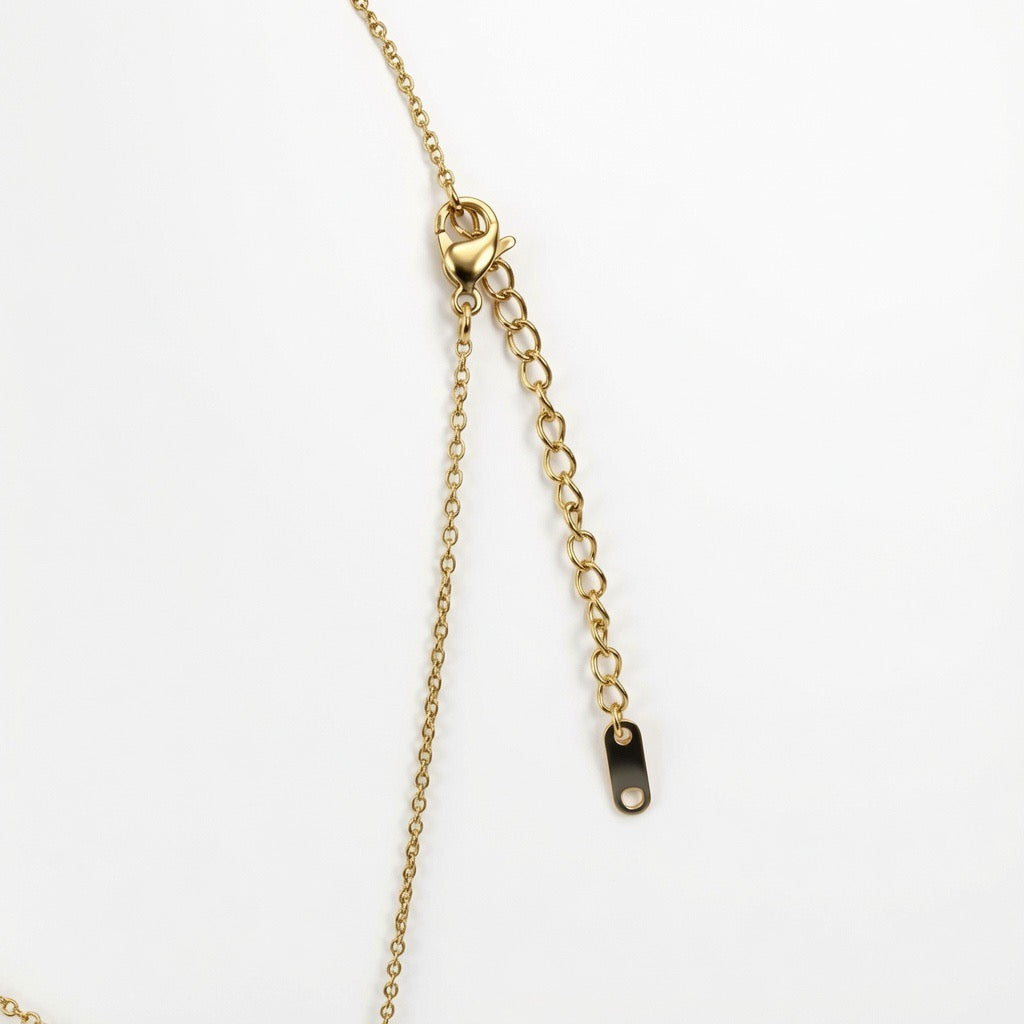 Holly Necklace