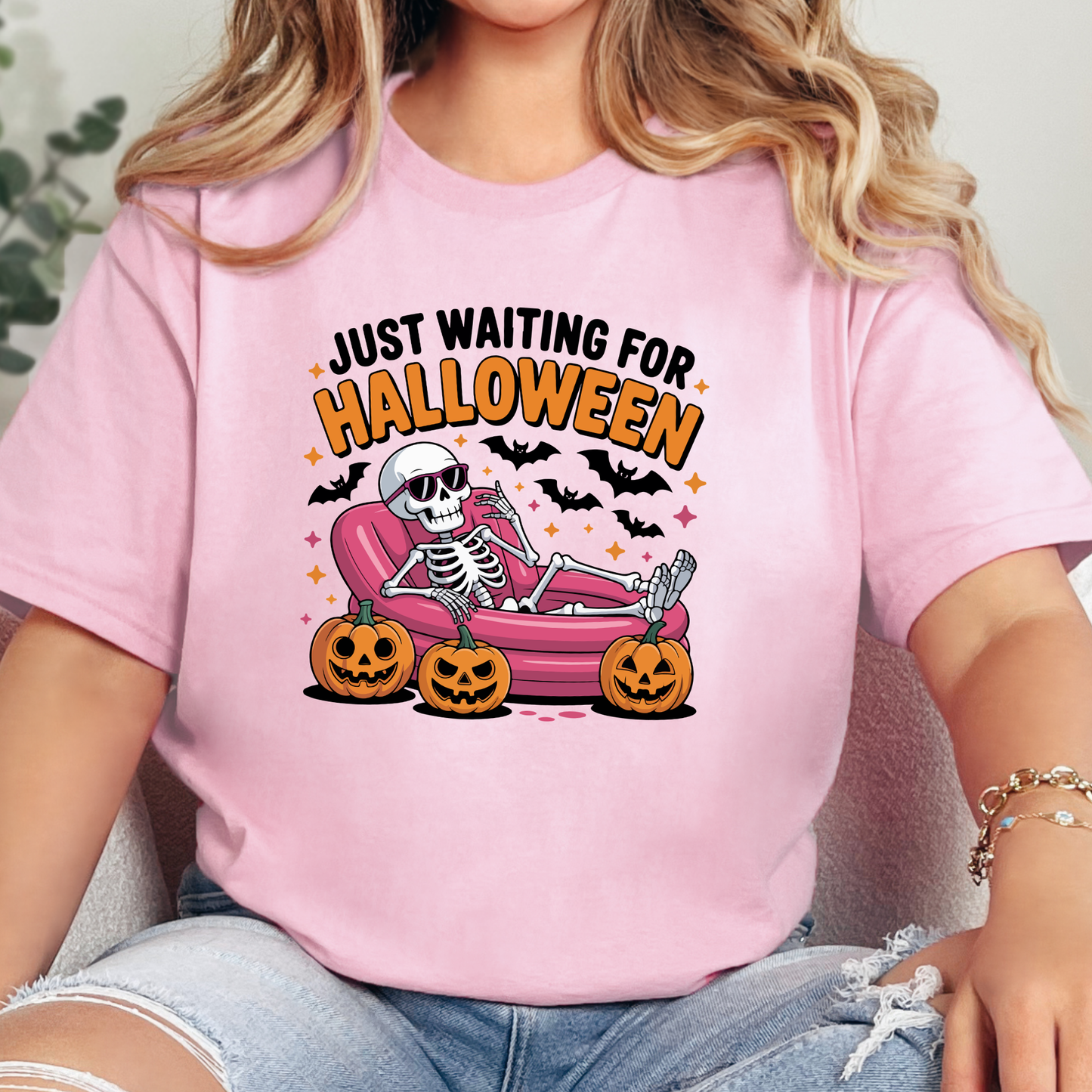 Wholesale Waiting on Halloween Graphic Tee - Pink