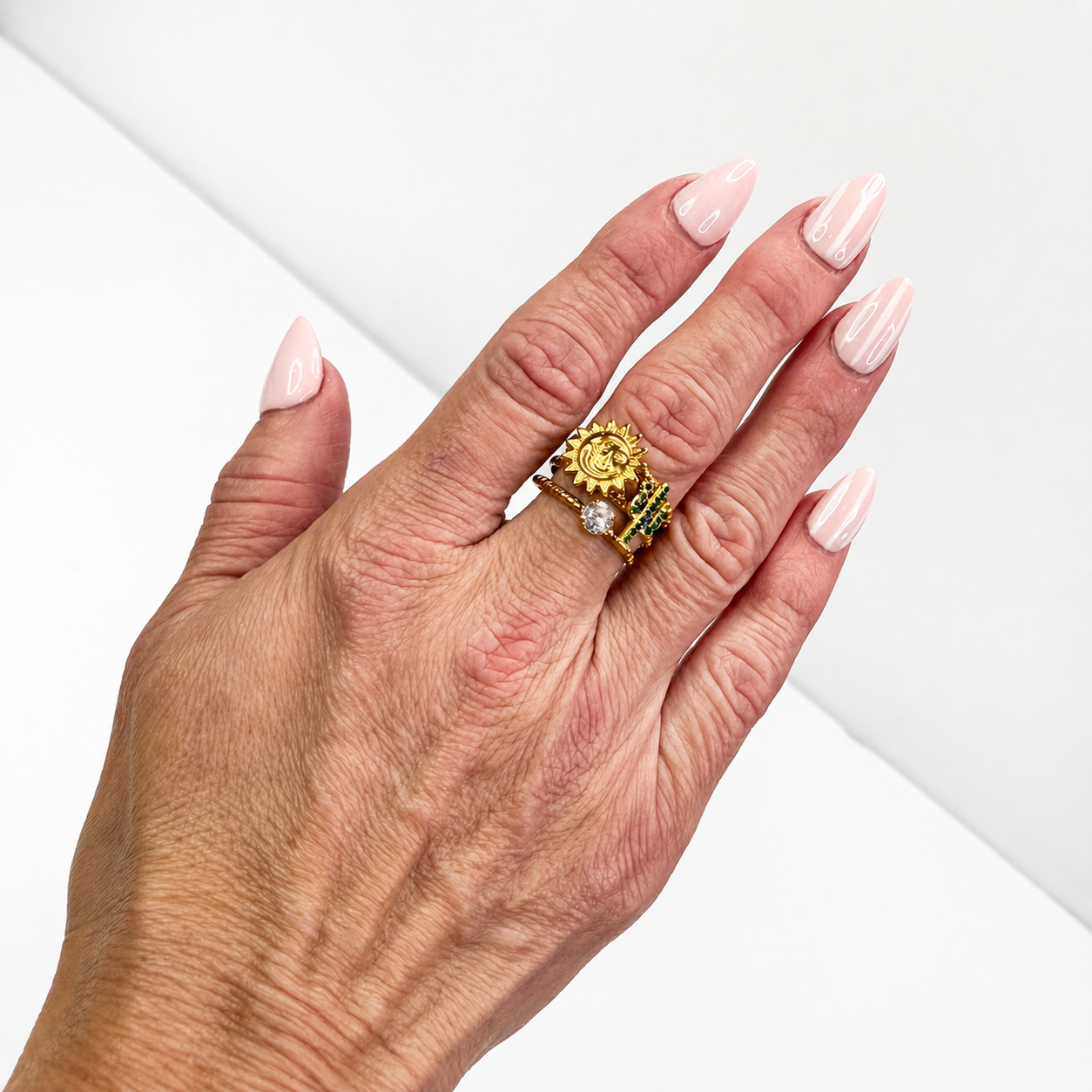 Bonnie Ring