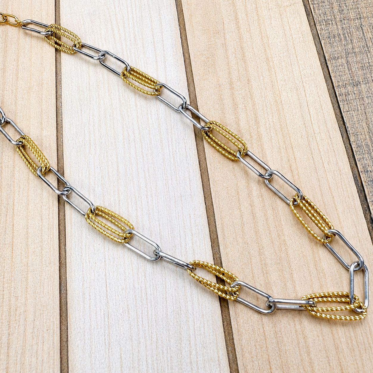 Mary Necklace